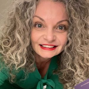 Meet your Posher, Sandy